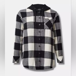 Torrid Black and White Plaid Button Down Shirt/Shacket Flannel